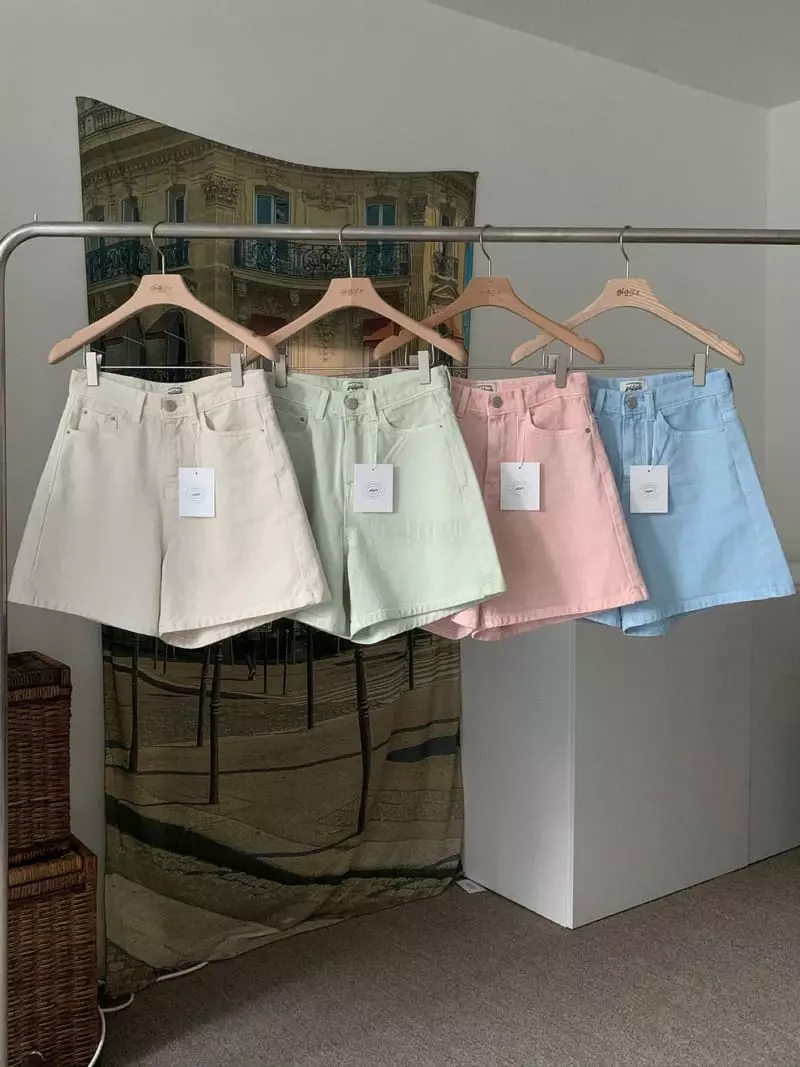 Giggle - Korean Women Fashion - #momslook - Washing A Line Denim Shorts