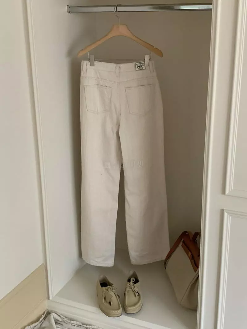 Giggle - Korean Women Fashion - #momslook - Summer Loose Fit Cream Jeans - 8