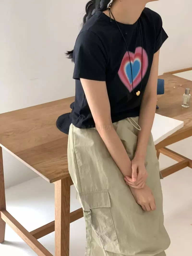 Goblin - Korean Women Fashion - #womensfashion - Gra Heart Tee - 2