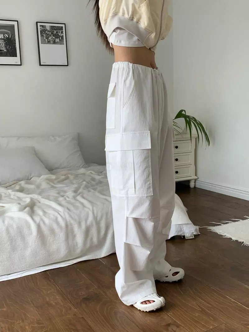 Greek - Korean Women Fashion - #momslook - Mini Lip Pants - 11