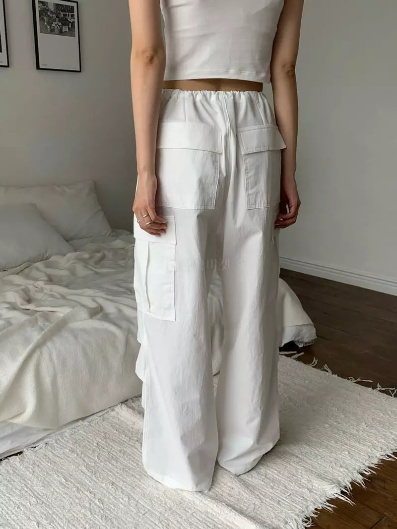 Greek - Korean Women Fashion - #womensfashion - Mini Lip Pants - 12