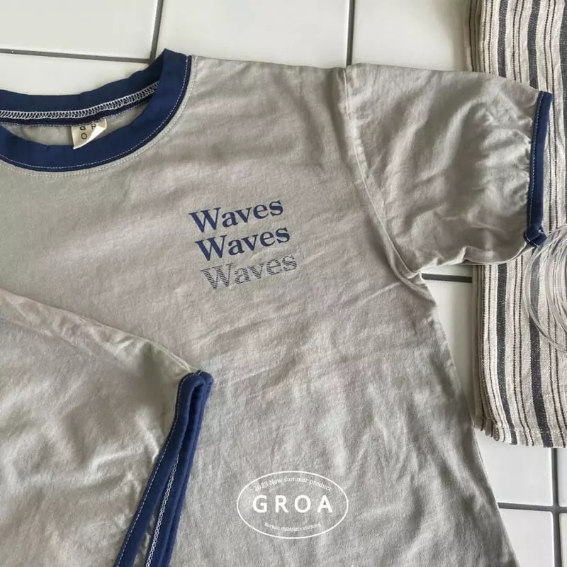 Groa - Korean Children Fashion - #prettylittlegirls - Wave Top Bottom Set