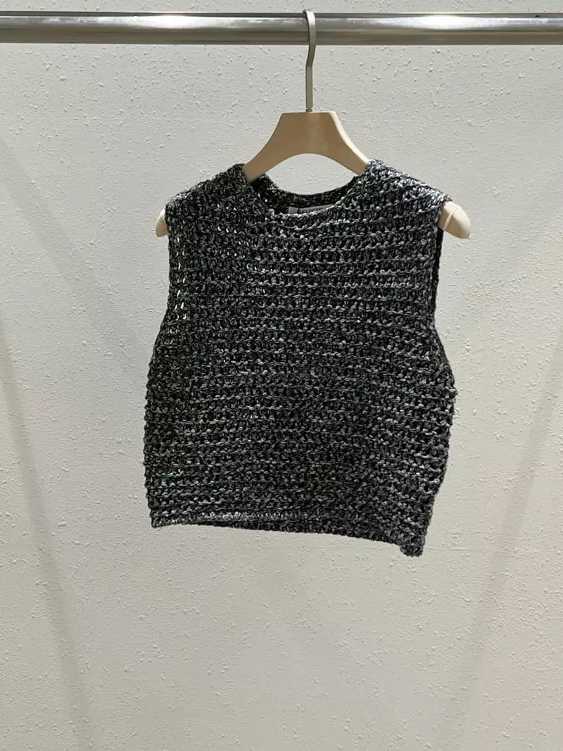 Hautte - Korean Women Fashion - #momslook - Mix Crop Vest - 4