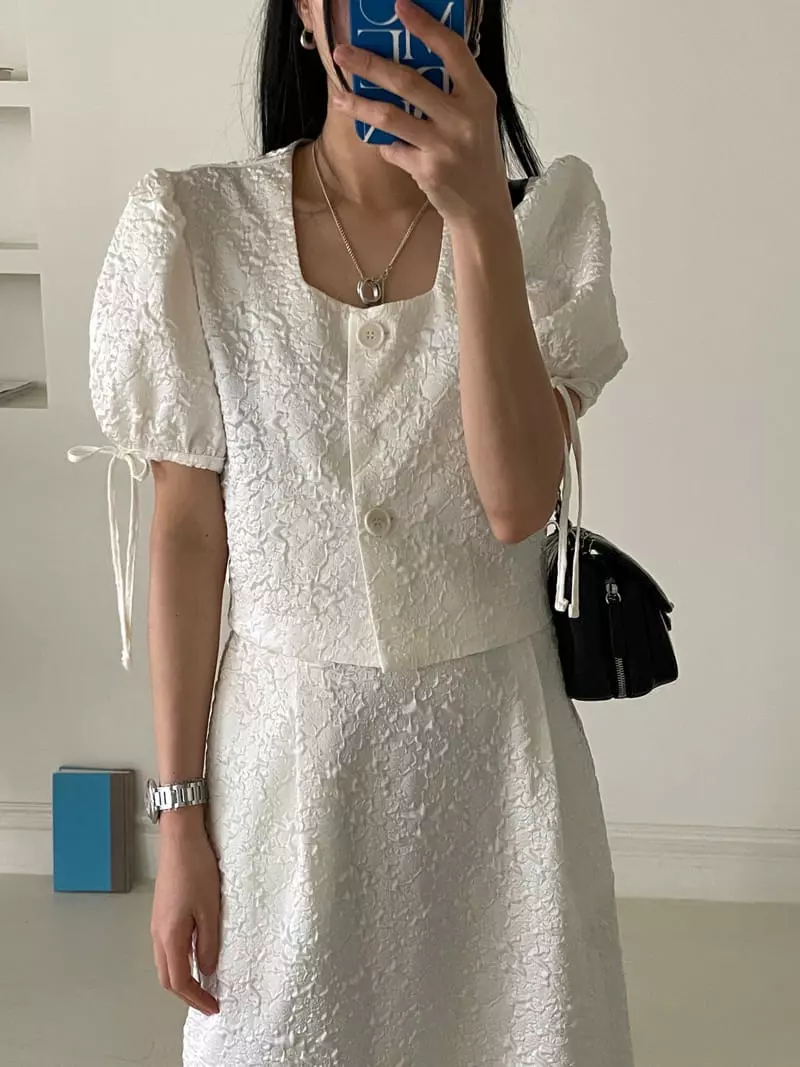 Kare - Korean Women Fashion - #momslook - Jacquard Blouse - 2
