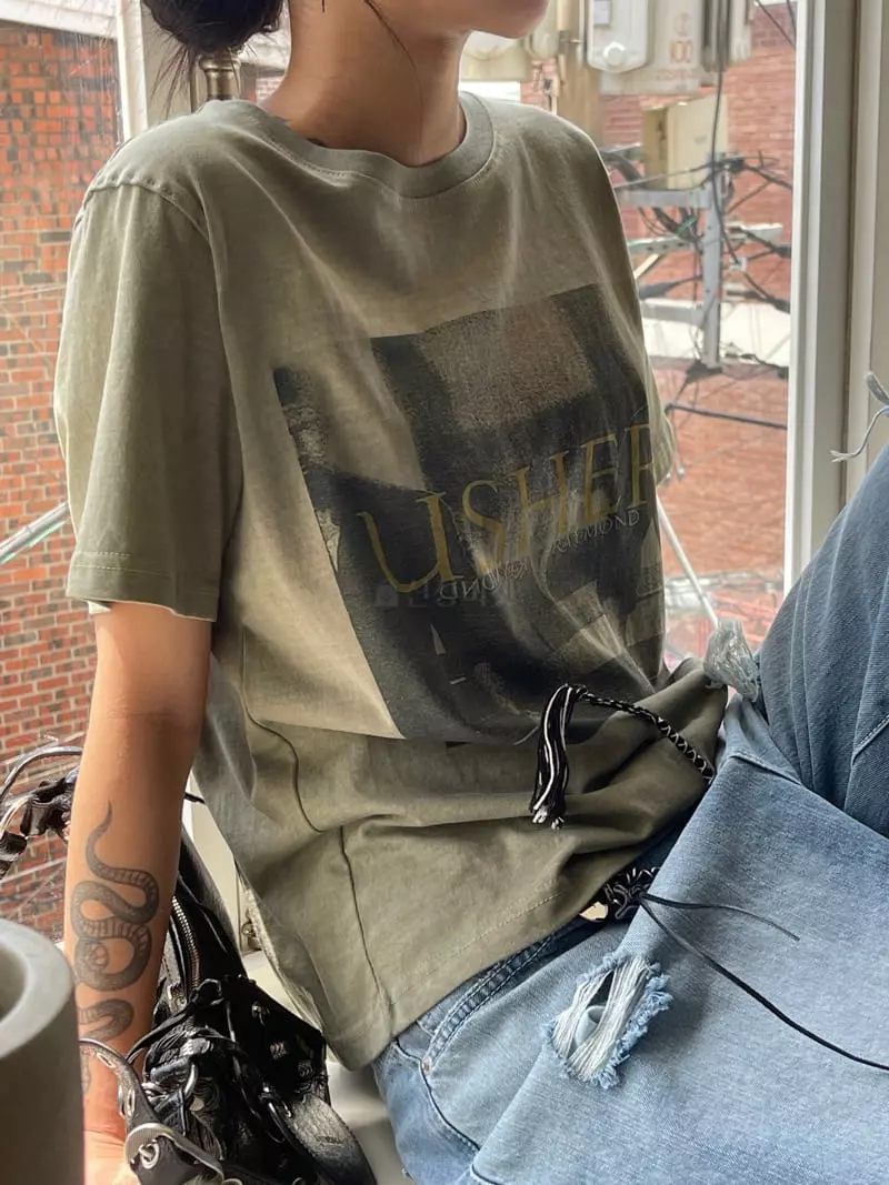 Kare - Korean Women Fashion - #momslook - Usher Tee - 10