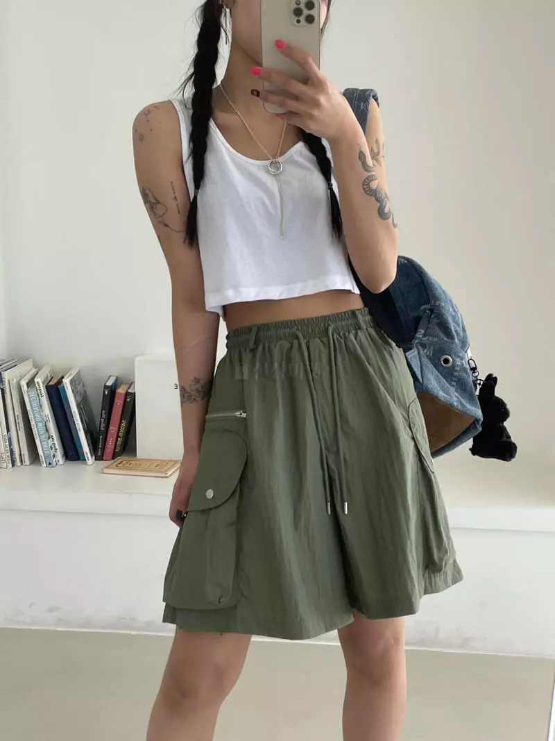 Kare - Korean Women Fashion - #restrostyle - Flat Shorts - 5