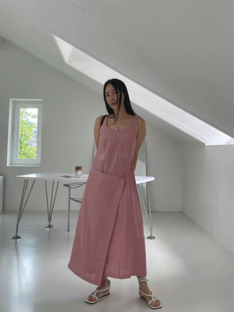 Kare - Korean Women Fashion - #vintageinspired - Buckle One-piece - 5