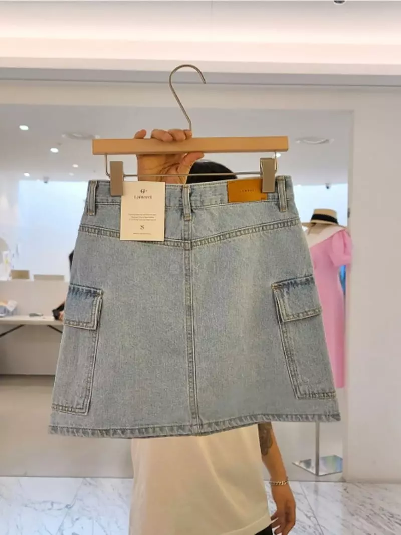 Lamerei - Korean Women Fashion - #momslook - 3131 Pocket Denim Skirt