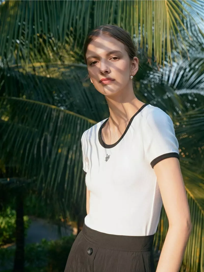 Lamerei - Korean Women Fashion - #momslook - Logo U Neck Tee - 3