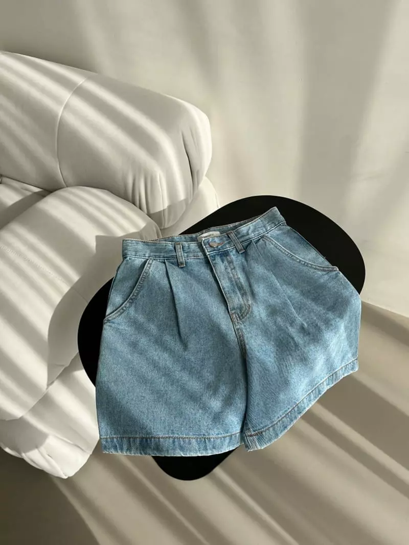 Lamerei - Korean Women Fashion - #womensfashion - 3135 One Tuck Half Denim