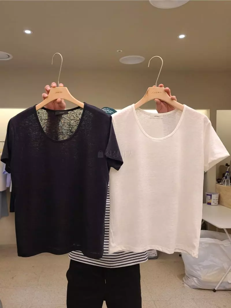 Lamerei - Korean Women Fashion - #womensfashion - U Neck Linen Tee