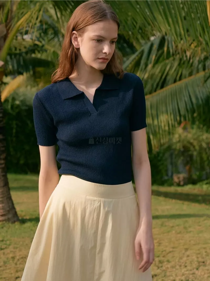 Lamerei - Korean Women Fashion - #womensfashion - Rib Collar Half Ioen Knit Top - 2