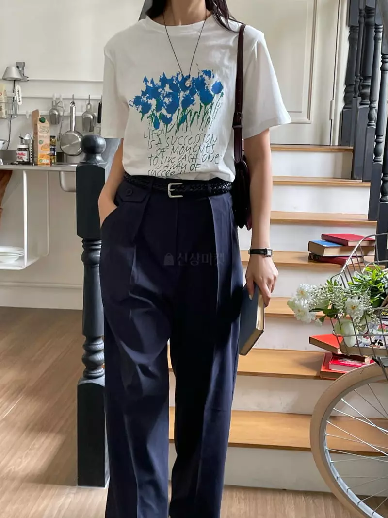 Lewin - Korean Women Fashion - #romanticstyle - Flower Tee - 10