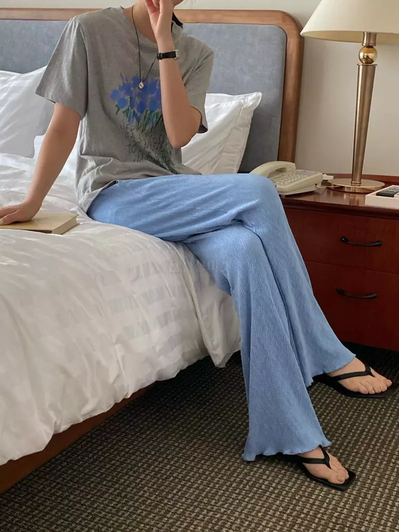 Lewin - Korean Women Fashion - #vintageinspired - Flower Tee - 6