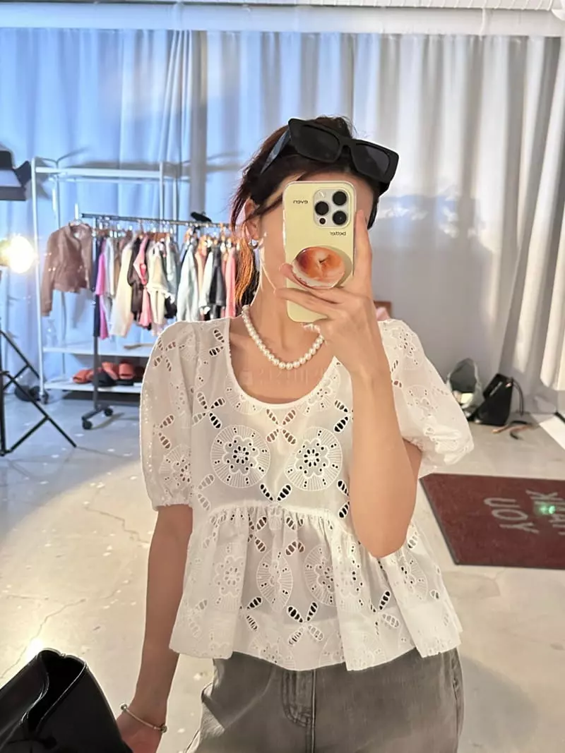 Lumiple - Korean Women Fashion - #momslook - Flower Blouse - 4