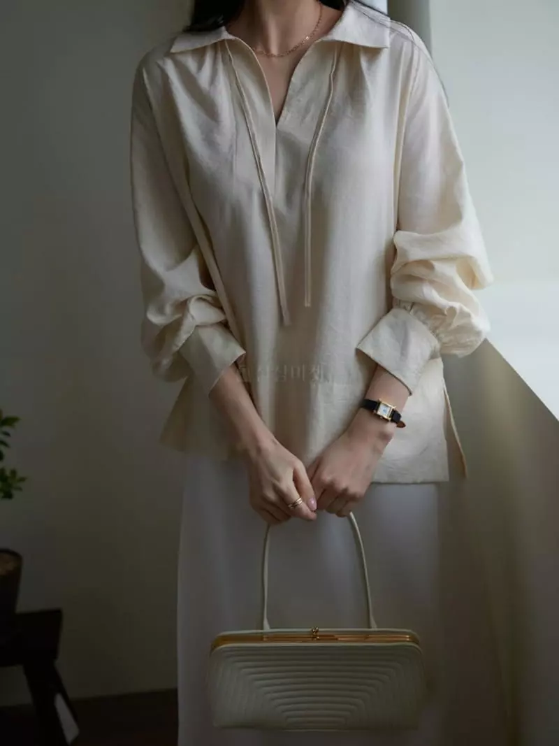 Milui - Korean Women Fashion - #momslook - Cur Blouse - 11