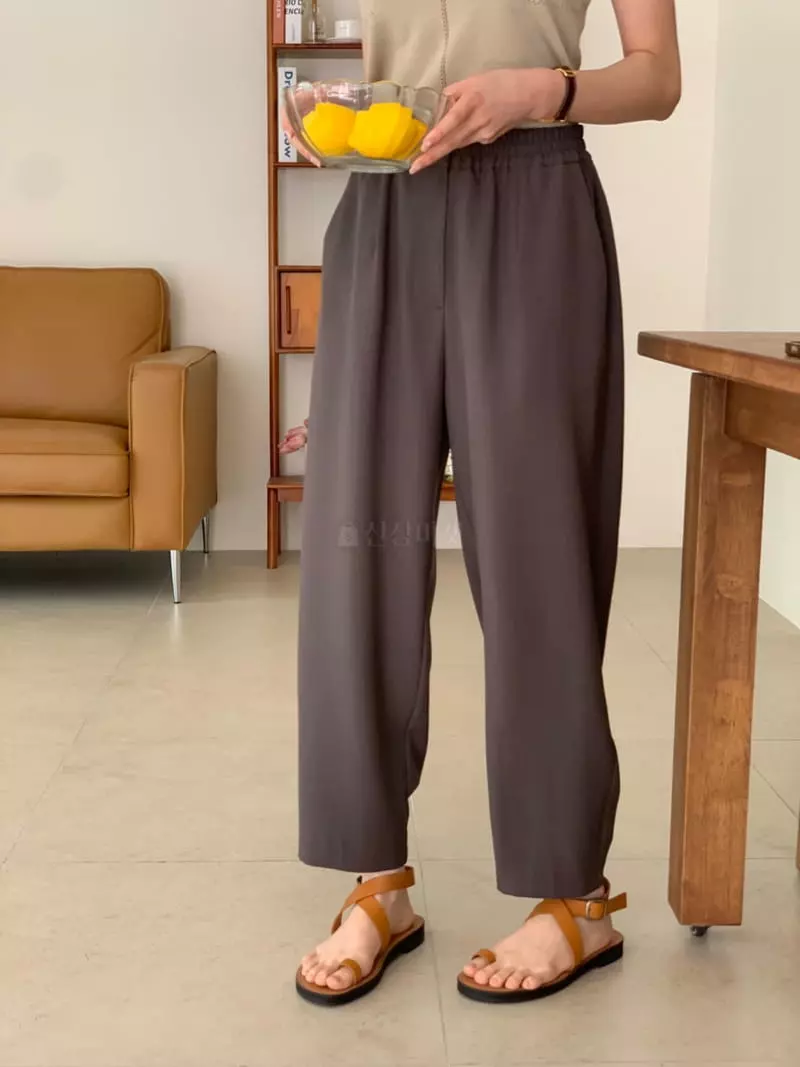 Milui - Korean Women Fashion - #restrostyle - Logen Pants - 11