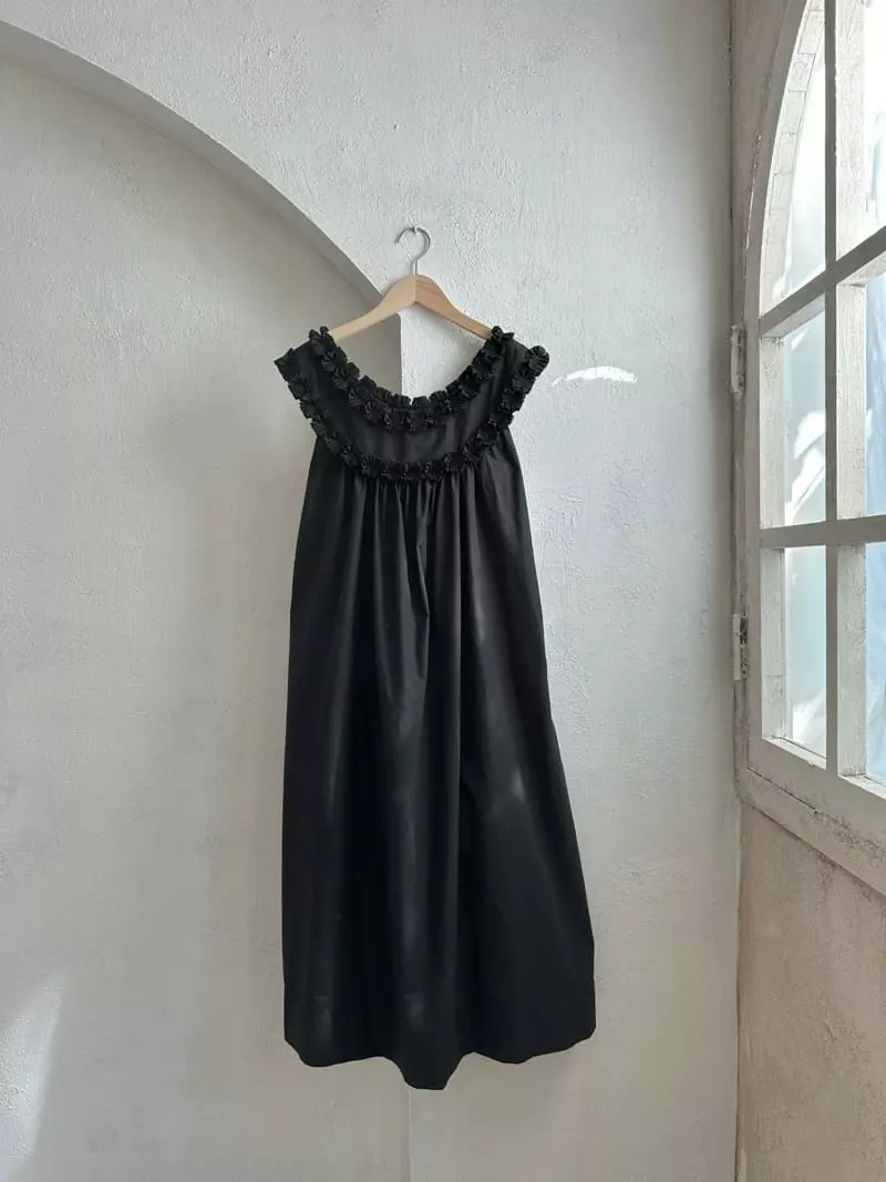 Monbebe - Korean Women Fashion - #restrostyle - Clode One-piece Mom - 4