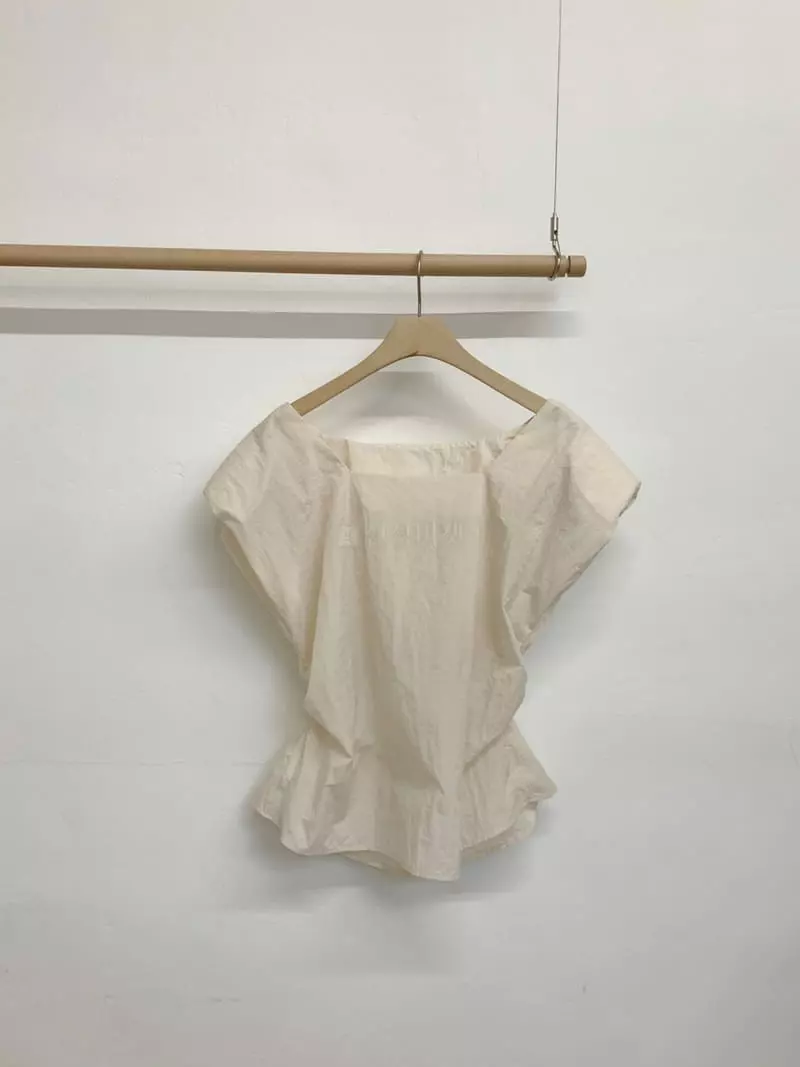 More Than - Korean Women Fashion - #womensfashion - Basrak Blouse - 7