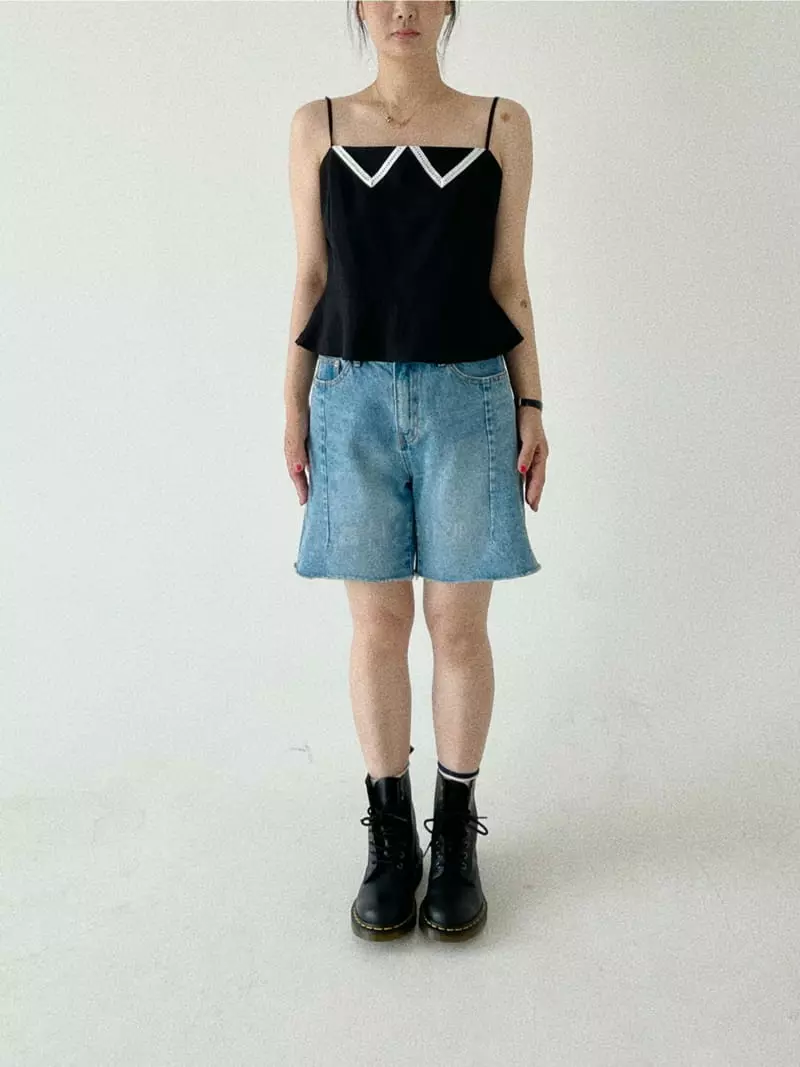 Oli Seoul - Korean Women Fashion - #momslook - Balck Asper Sleeveless Blouse - 12