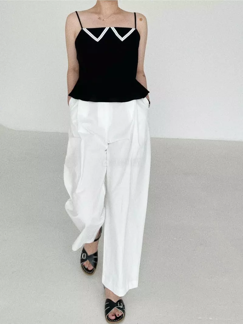 Oli Seoul - Korean Women Fashion - #momslook - Balck Asper Sleeveless Blouse - 6