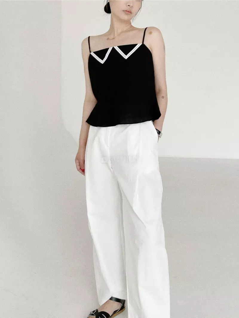 Oli Seoul - Korean Women Fashion - #momslook - Balck Asper Sleeveless Blouse - 8