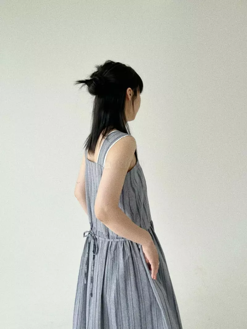 Oli Seoul - Korean Women Fashion - #momslook - Denim Daisy One-piece - 7