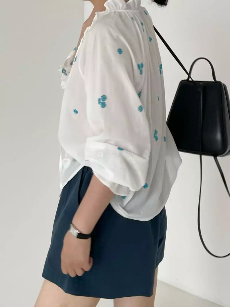 Oli Seoul - Korean Women Fashion - #womensfashion - I Bruno Embrodiery Blouse - 7