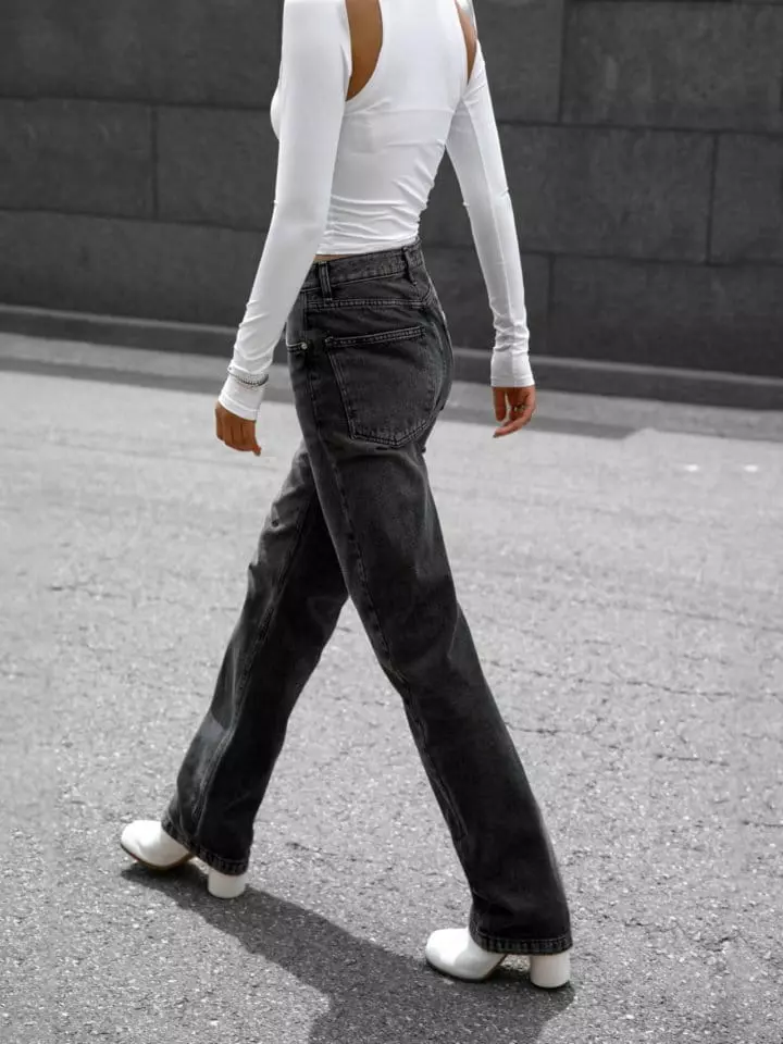 Paper Moon - Korean Women Fashion - #thelittlethings - Back Split Jeans - 4