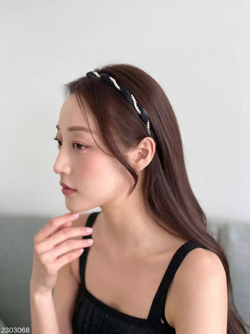 Reina - Korean Women Fashion - #momslook - 2303068 Pearl Hairband - 5