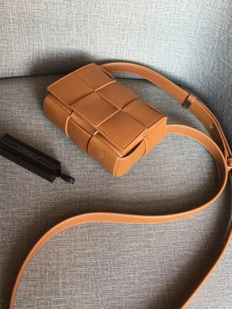 Trouvaille - Korean Women Fashion - #momslook - Mini Cross Bag - 2