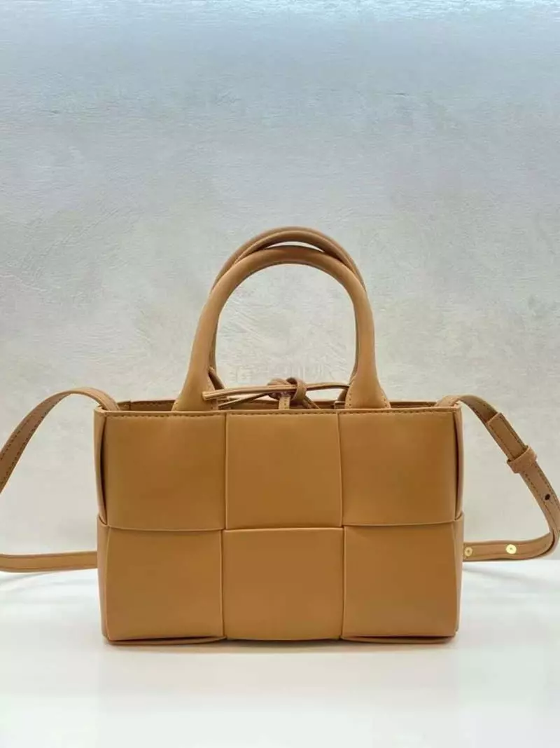 Trouvaille - Korean Women Fashion - #restrostyle - Micro Tote Cross Bag - 4
