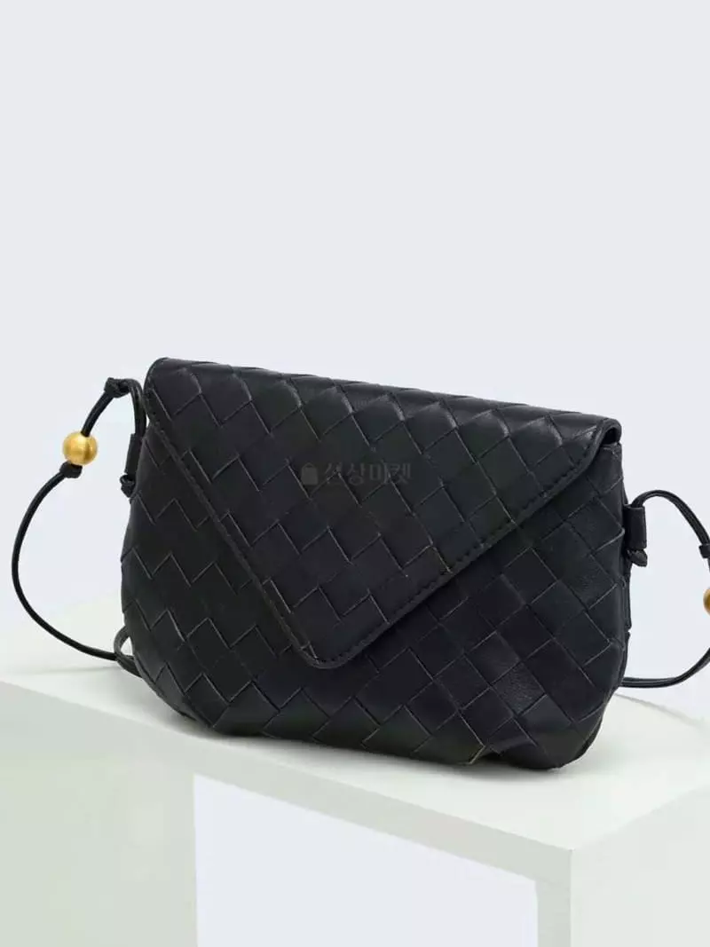 Trouvaille - Korean Women Fashion - #womensfashion - Mesh Matal Cross Bag - 3