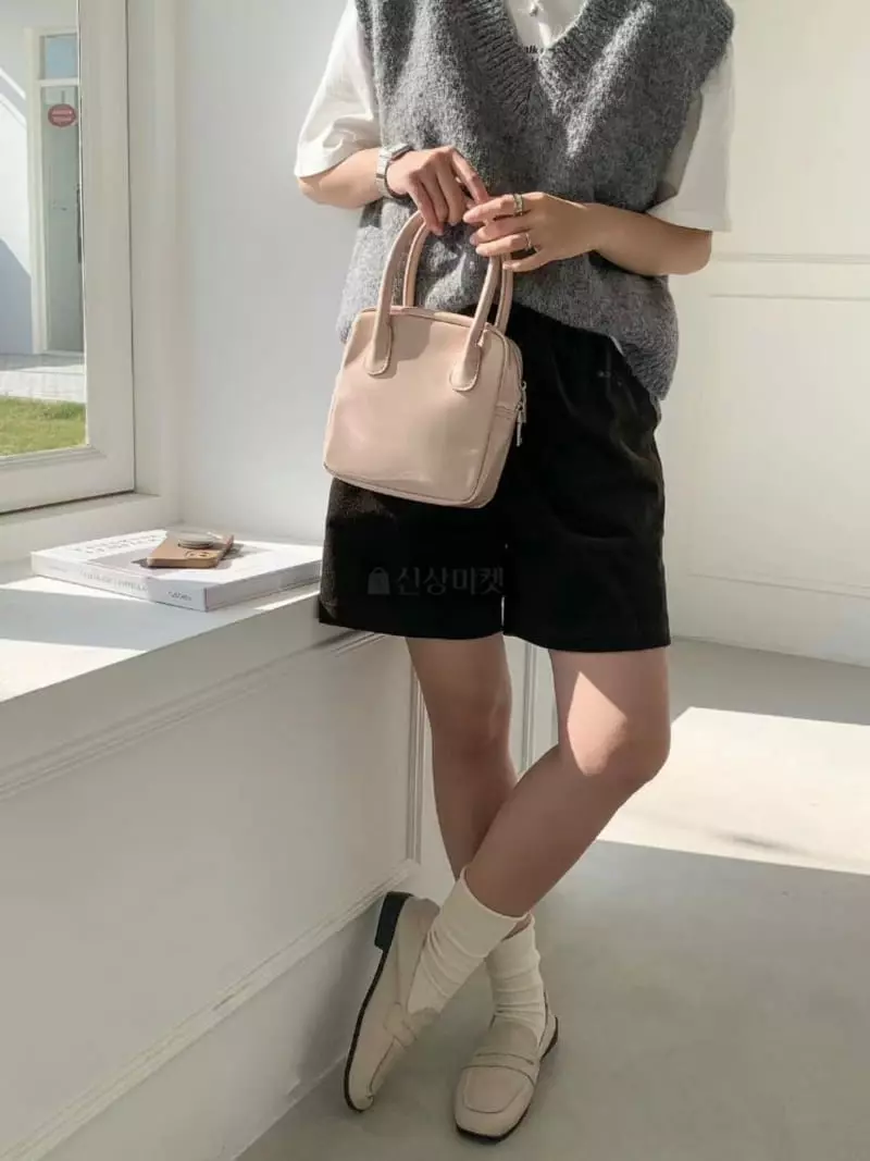 Trouvaille - Korean Women Fashion - #womensfashion - Tomb Square Tote Cross Bag - 8