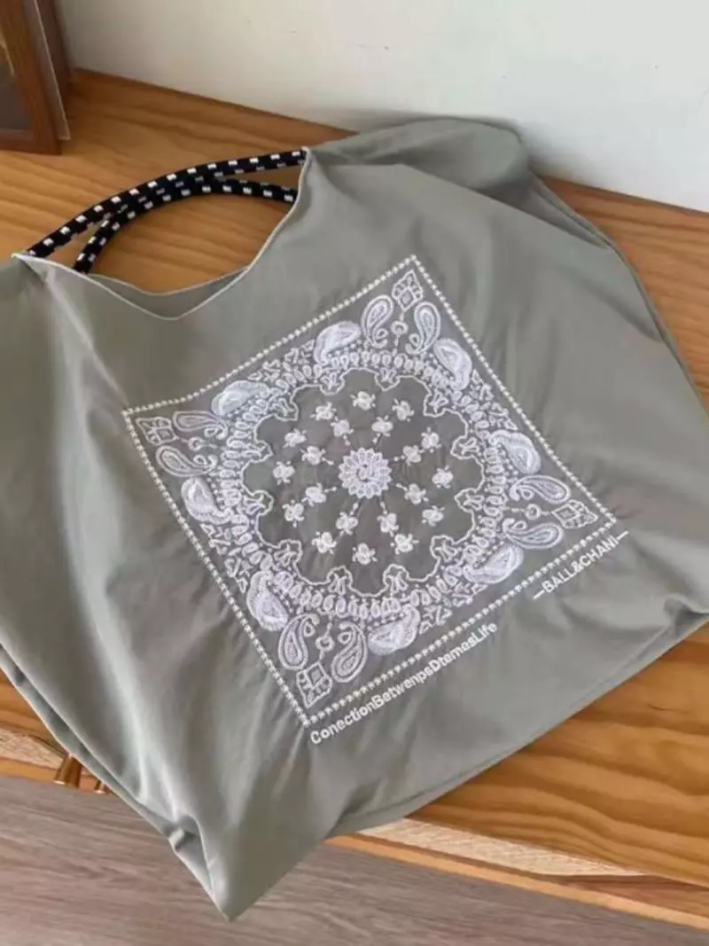 Trouvaille - Korean Women Fashion - #womensfashion - Paisely Tote Shoulder Bag - 2