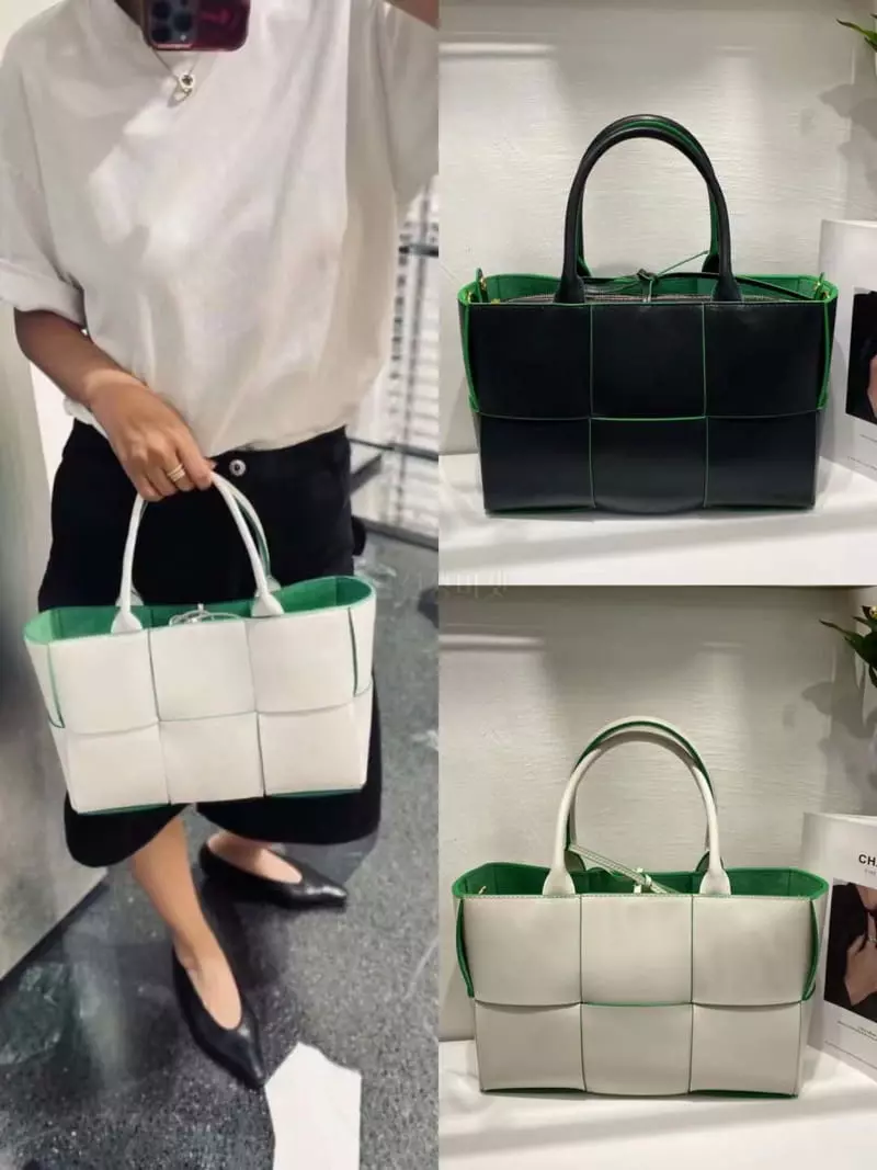 Trouvaille - Korean Women Fashion - #womensfashion - Arco Cross Bag L - 6