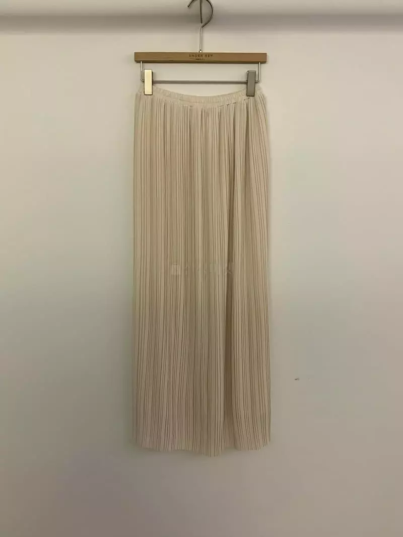 Underkey - Korean Women Fashion - #momslook - Queen Pleats Skirt - 5