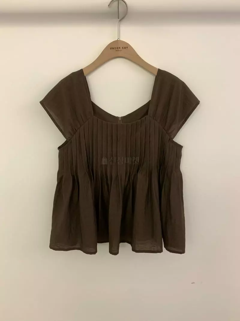 Underkey - Korean Women Fashion - #momslook - Pintuck Blouse - 8