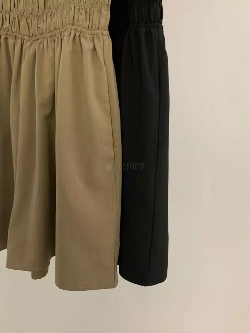 Underkey - Korean Women Fashion - #momslook - Maria Half Jumpsuit - 2