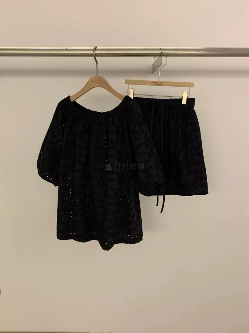 Underkey - Korean Women Fashion - #momslook - Sunnia Lace Top Bottom Set - 8