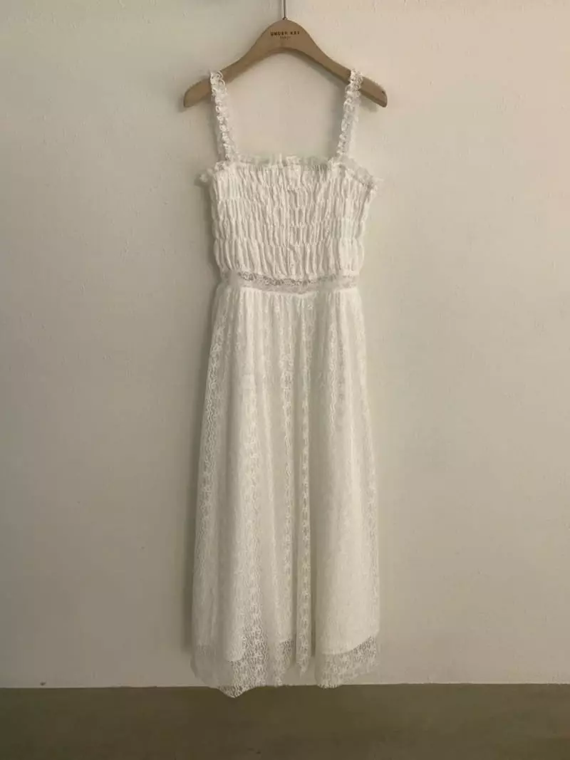 Underkey - Korean Women Fashion - #vintagekidsstyle - Bita Lace One-piece - 8