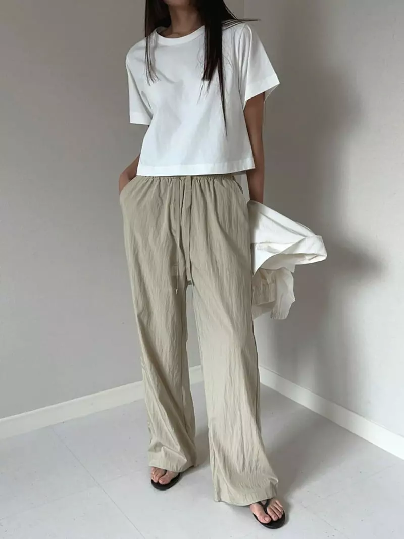 Unene Garden - Korean Women Fashion - #momslook - Cos Tee - 5