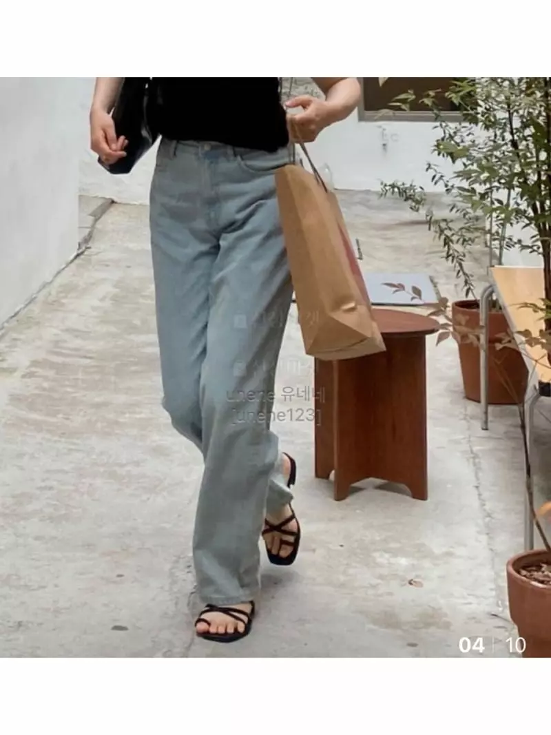 Unene Garden - Korean Women Fashion - #momslook - Liw Denim Pants - 2