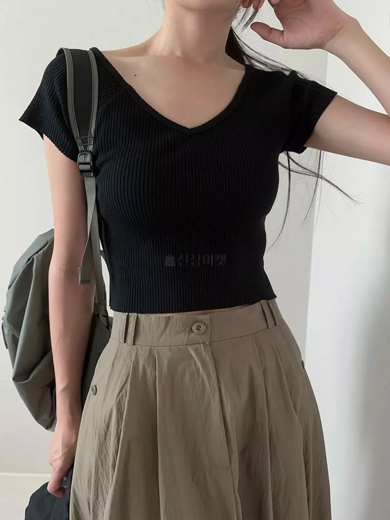 Unene Garden - Korean Women Fashion - #momslook - Leo Tee - 8