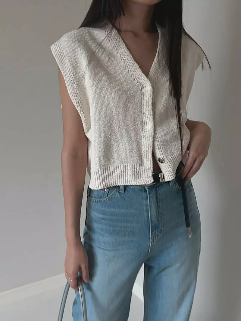 Unene Garden - Korean Women Fashion - #romanticstyle - Bookle Snap Vest - 6