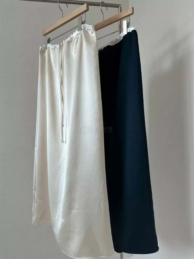 Unene Garden - Korean Women Fashion - #thelittlethings - Shatin Skirt - 11