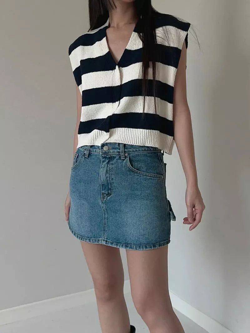 Unene Garden - Korean Women Fashion - #vintagekidsstyle - Bookle Snap Vest - 3