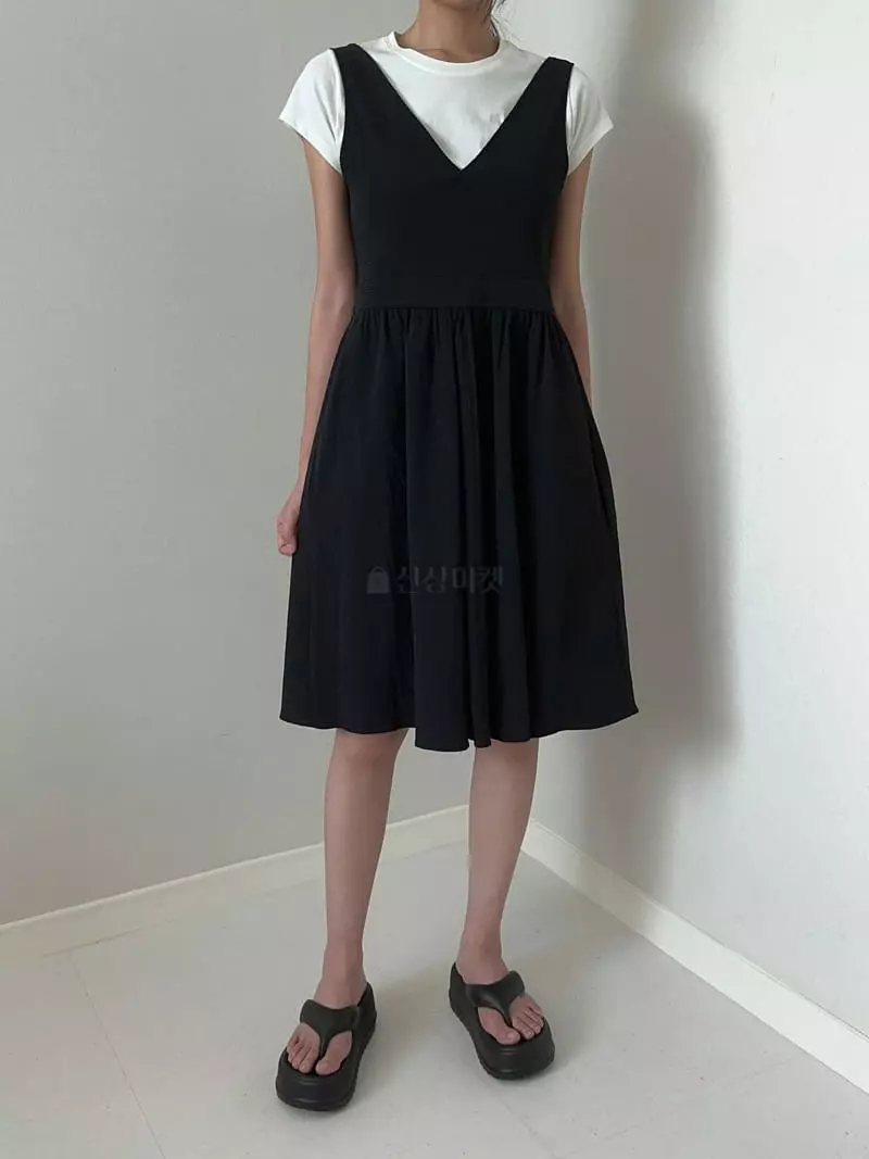 Unene Garden - Korean Women Fashion - #womensfashion - Cio One-piece - 2