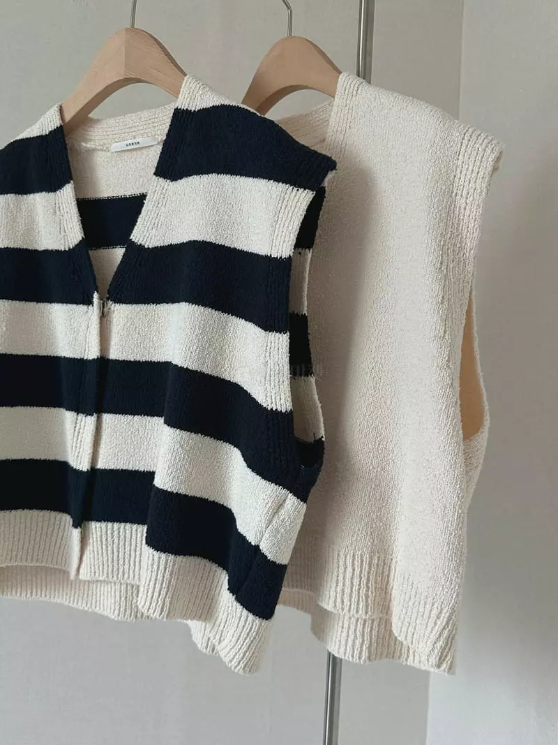 Unene Garden - Korean Women Fashion - #womensfashion - Bookle Snap Vest - 11