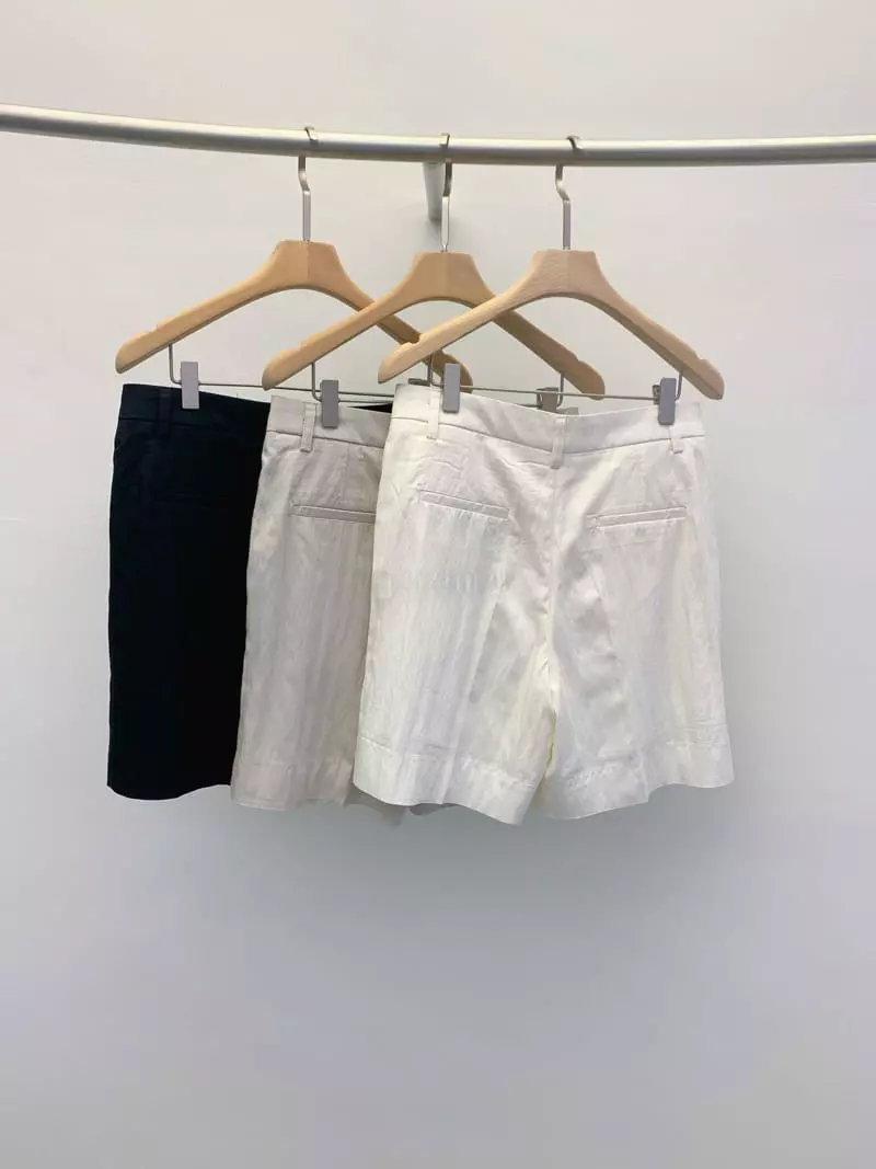 Wida - Korean Women Fashion - #pursuepretty - Moco Wrinkle Shorts - 2